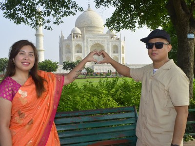 Sunrise Taj Mahal Tour from Delhi Airport / Hotel / Station