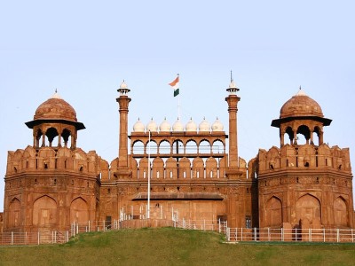 English Speaking Tour Guide for Delhi Sightseeing